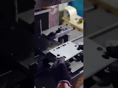 Processus de perforation dans le système de rayonnage